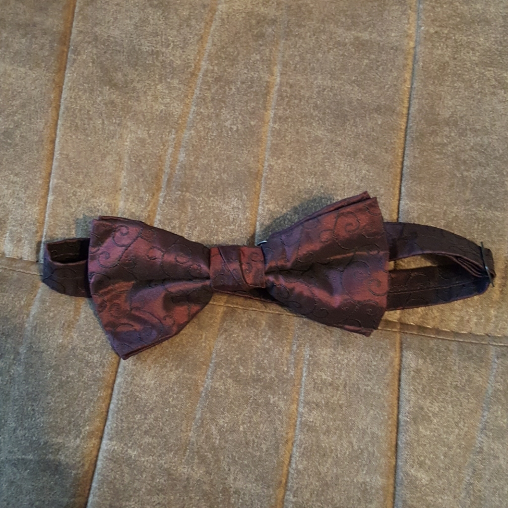 Bowtie Adjustable
